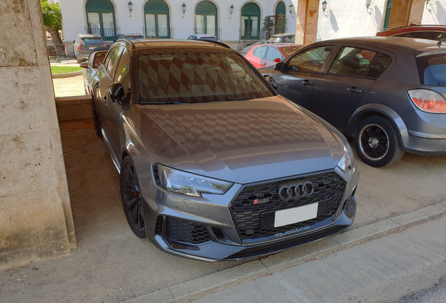 Audi RS4 Avant B9