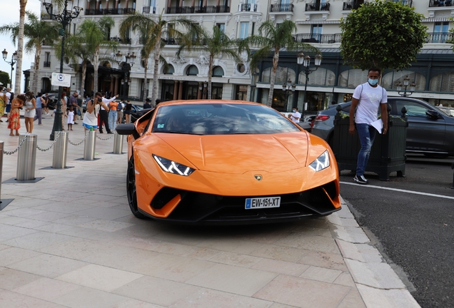 Lamborghini Huracán LP640-4 Performante