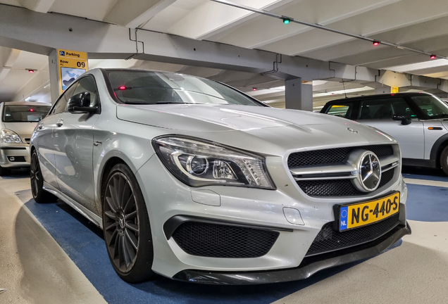 Mercedes-Benz CLA 45 AMG C117