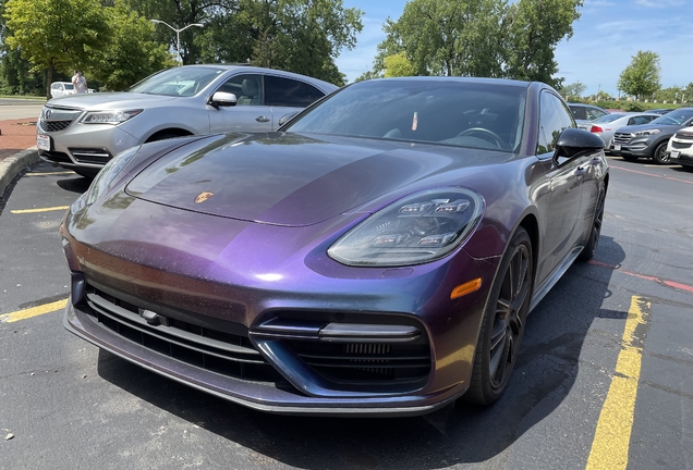 Porsche 971 Panamera Turbo