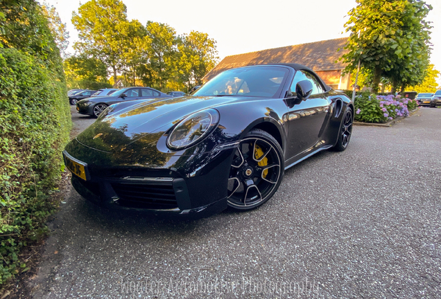 Porsche 992 Turbo S Cabriolet