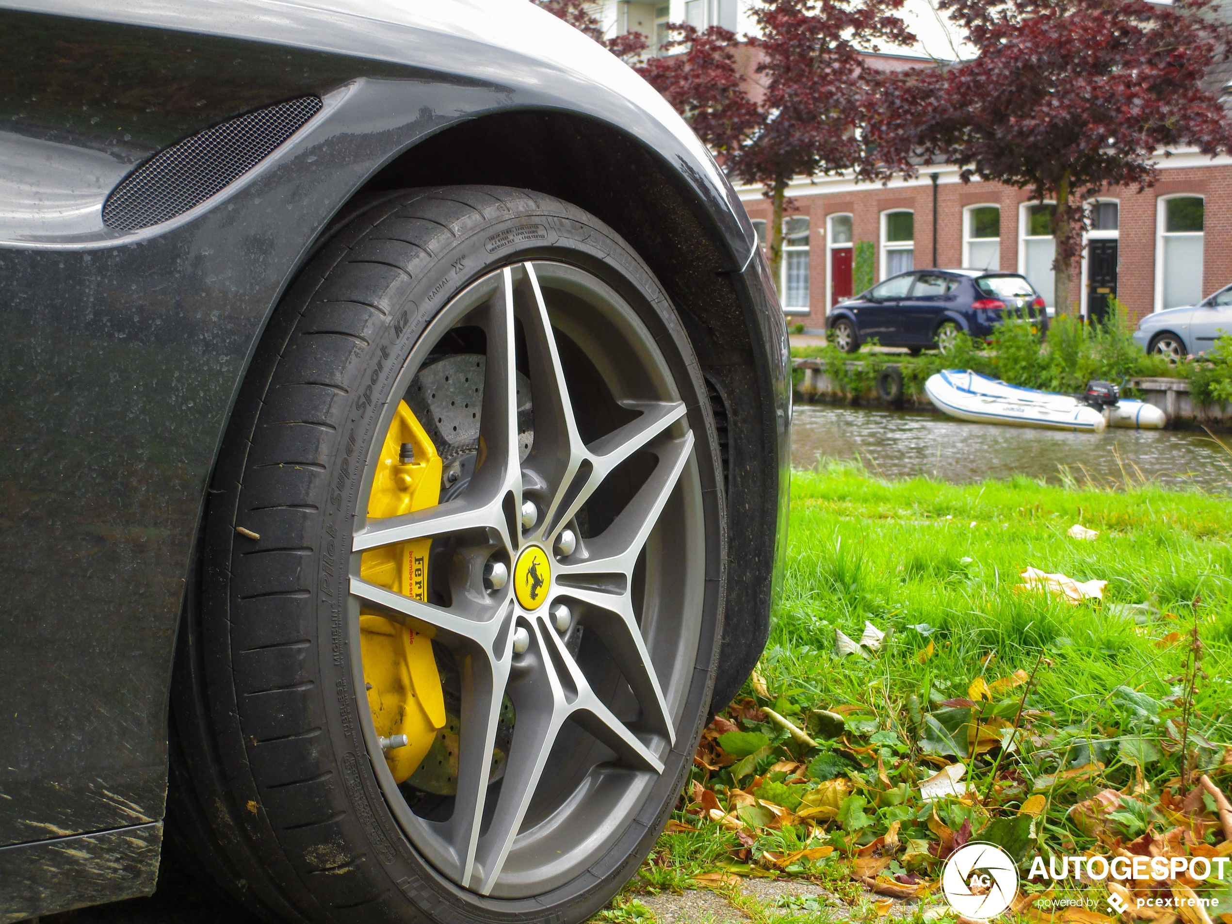 Ferrari California T