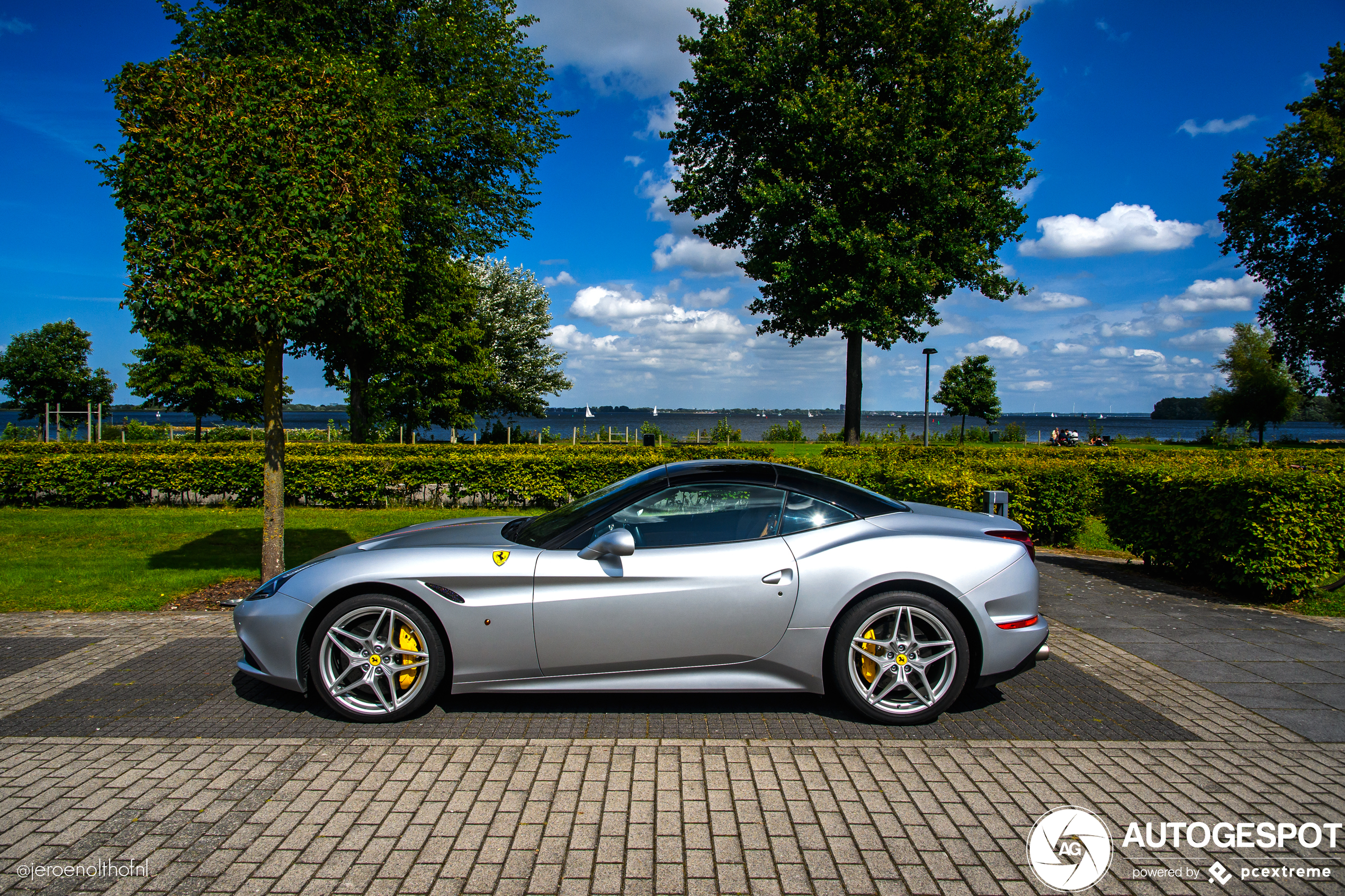 Ferrari California T