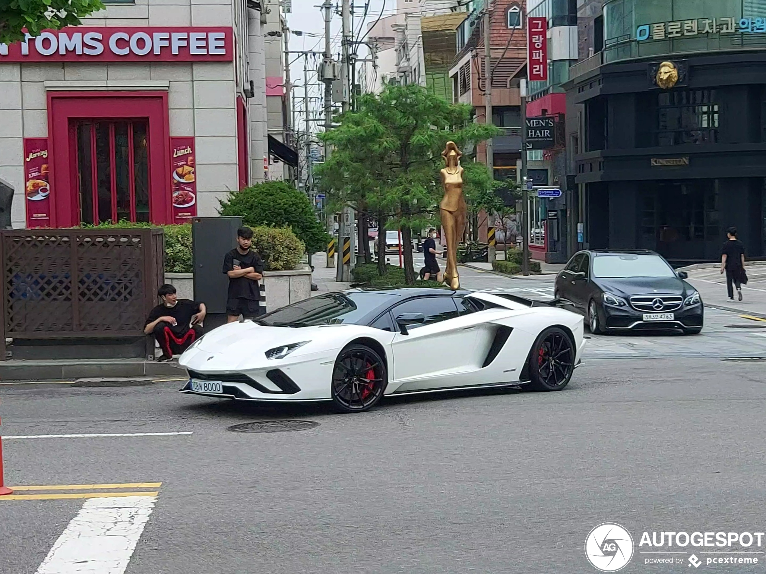 Lamborghini Aventador S LP740-4 Roadster