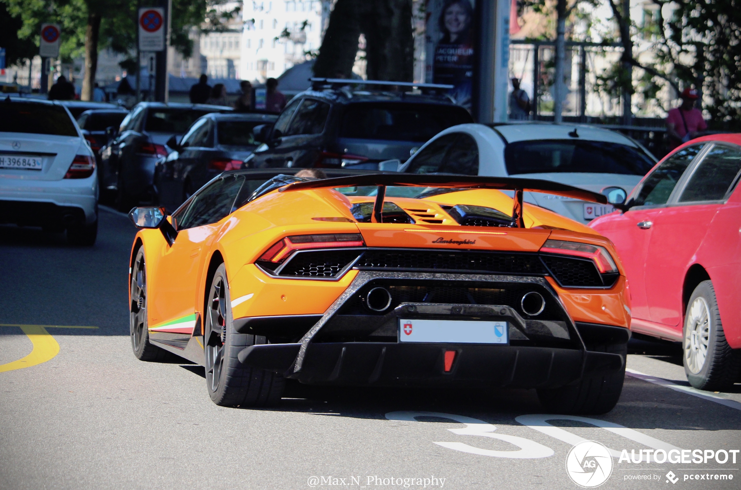 Lamborghini Huracán LP640-4 Performante Spyder