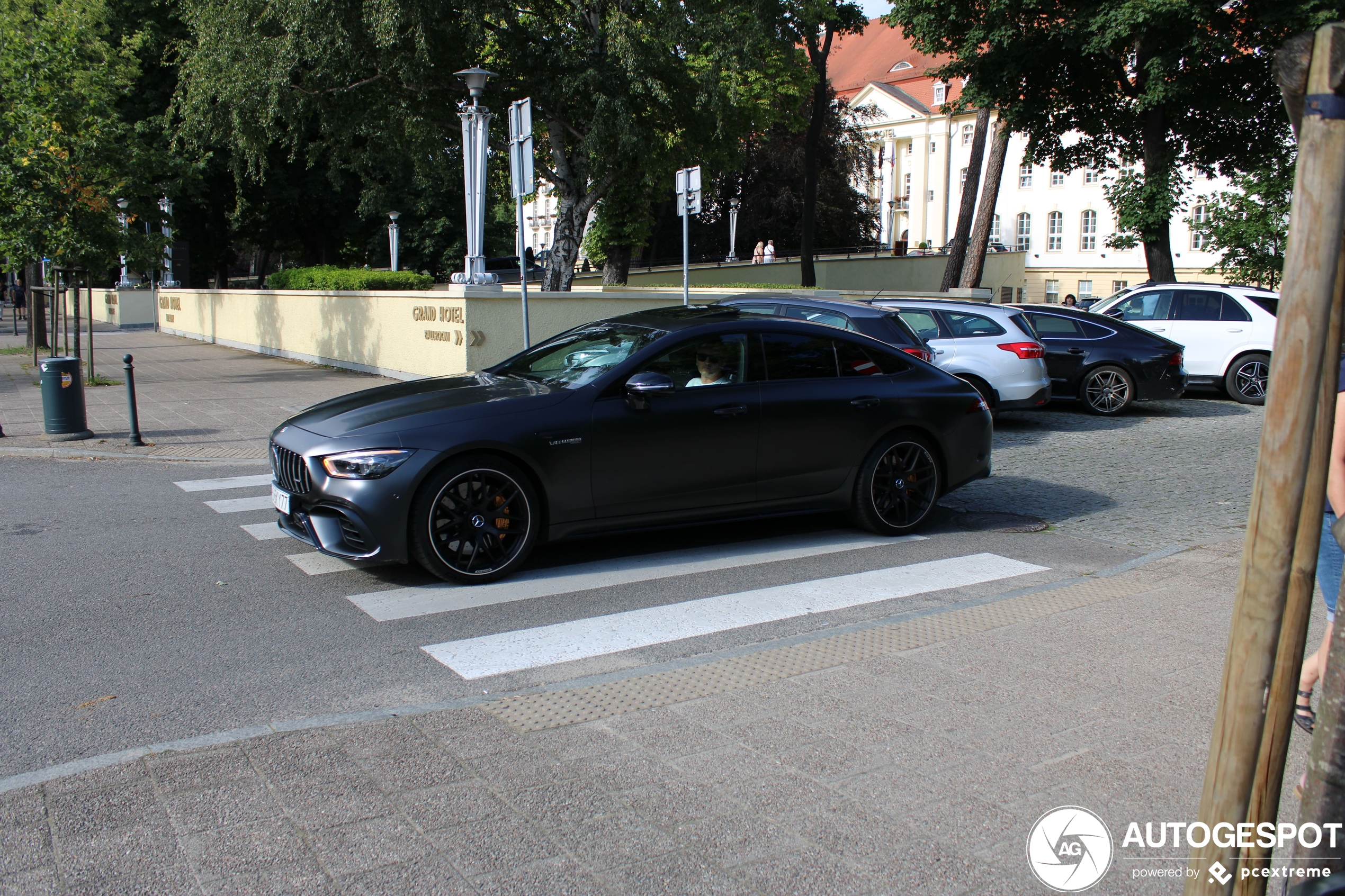 Mercedes-AMG GT 63 S X290