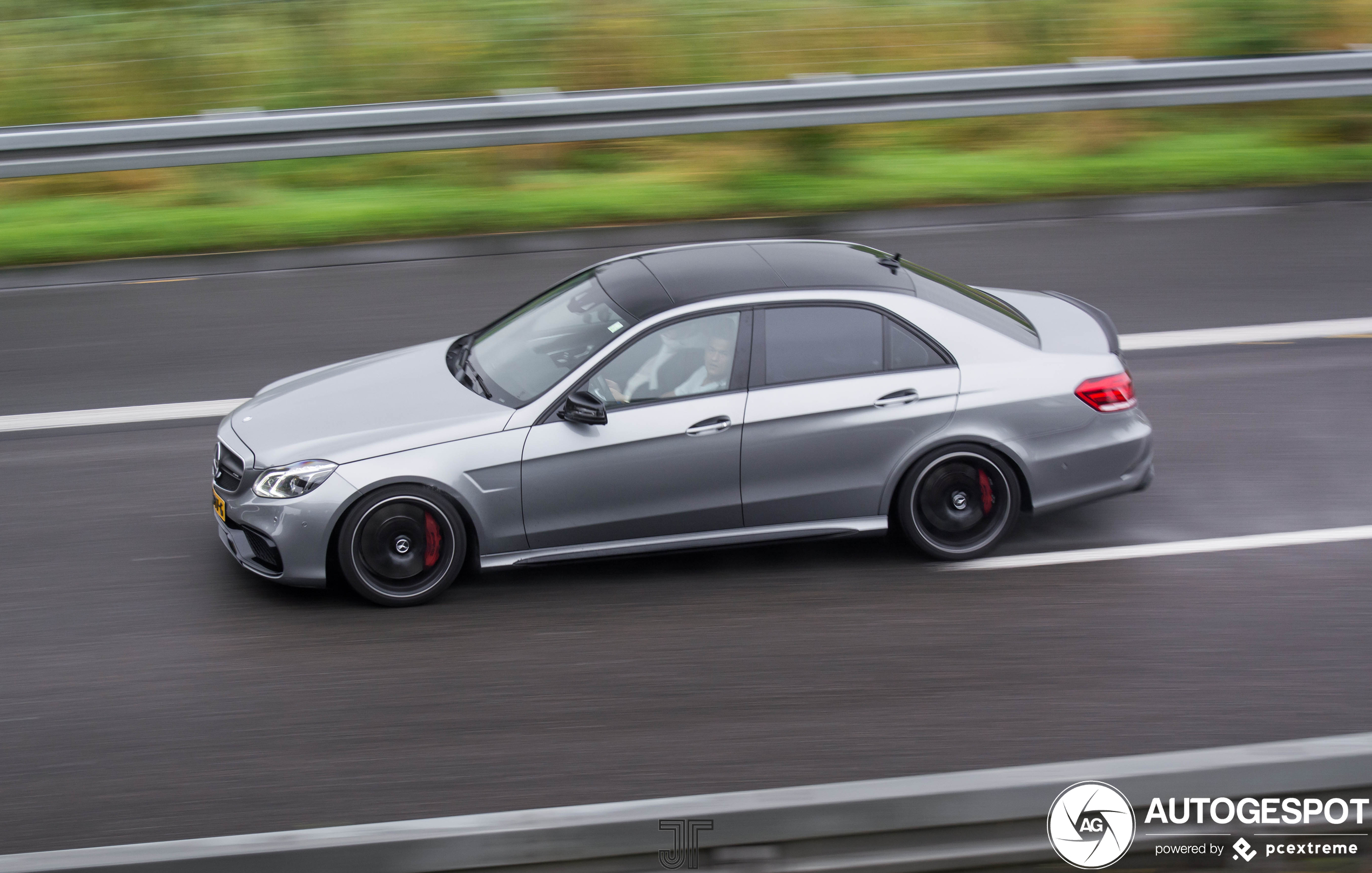 Mercedes-Benz E 63 AMG S W212