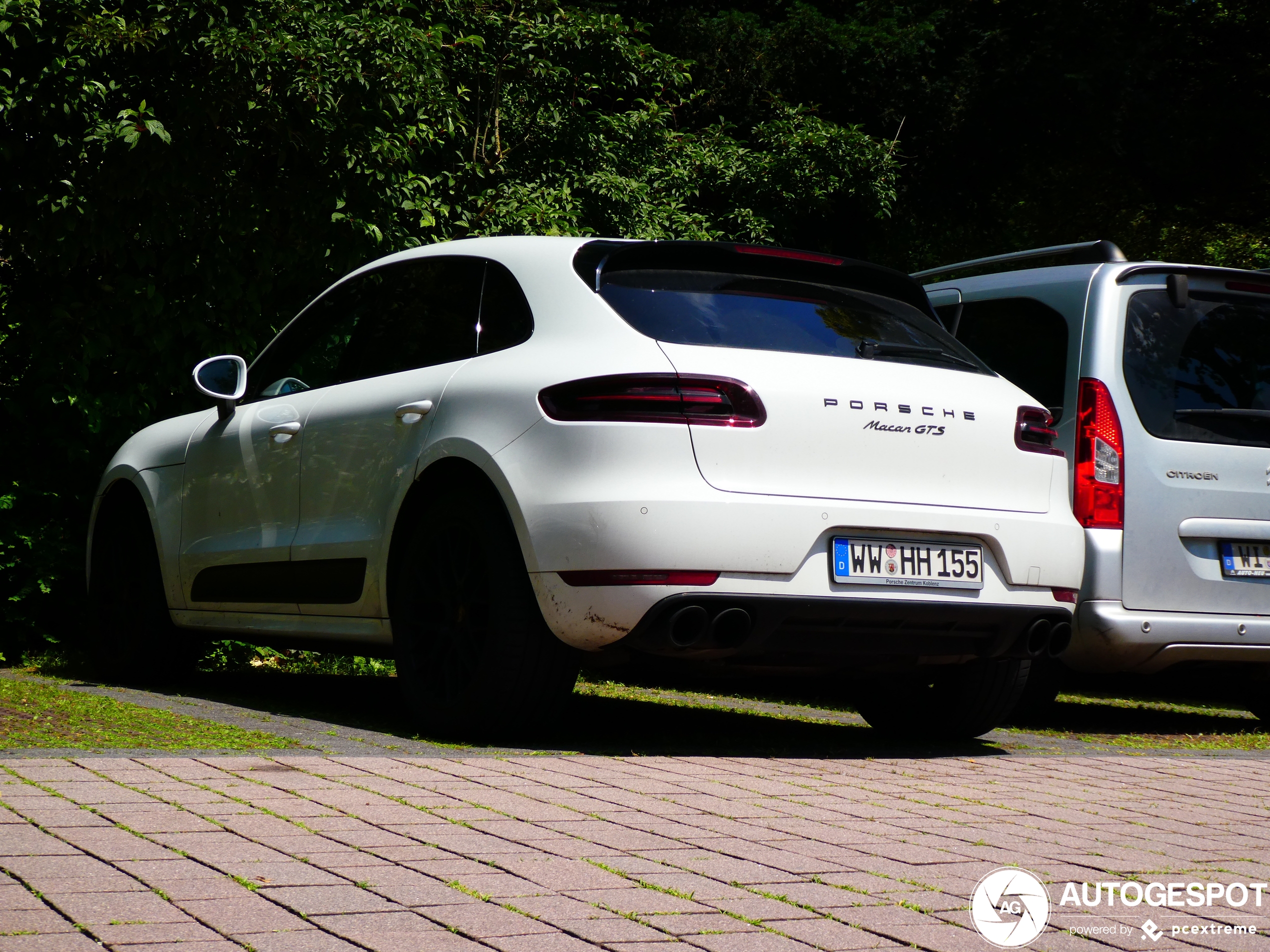 Porsche 95B Macan GTS