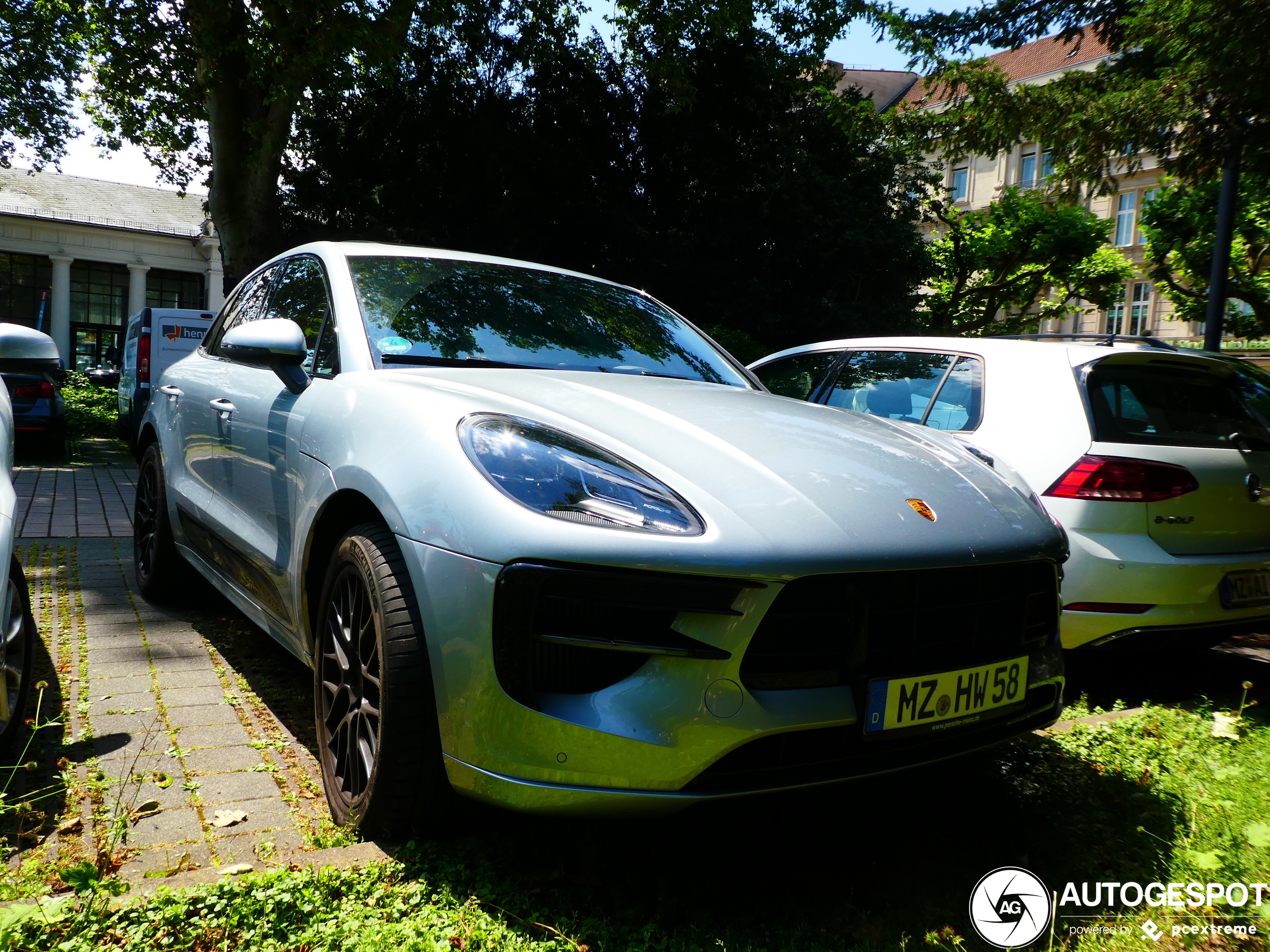 Porsche 95B Macan GTS MkII