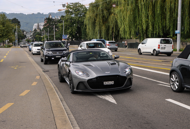 Aston Martin DBS Superleggera Volante