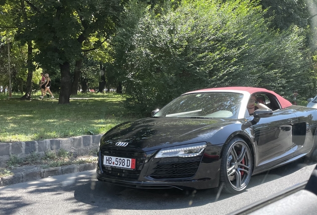 Audi R8 V10 Spyder 2013