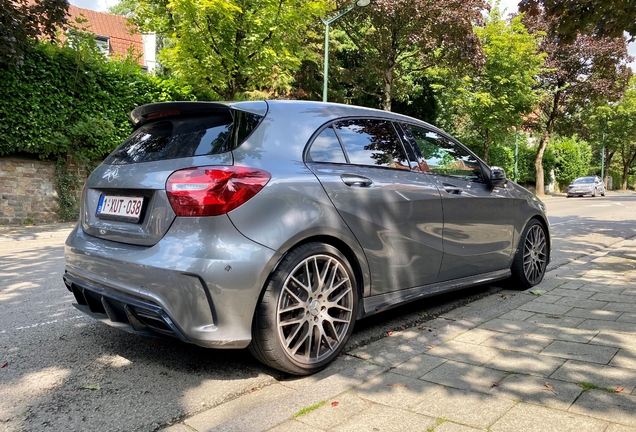 Mercedes-AMG A 45 W176 2015