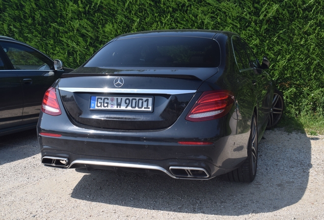 Mercedes-AMG E 63 S W213