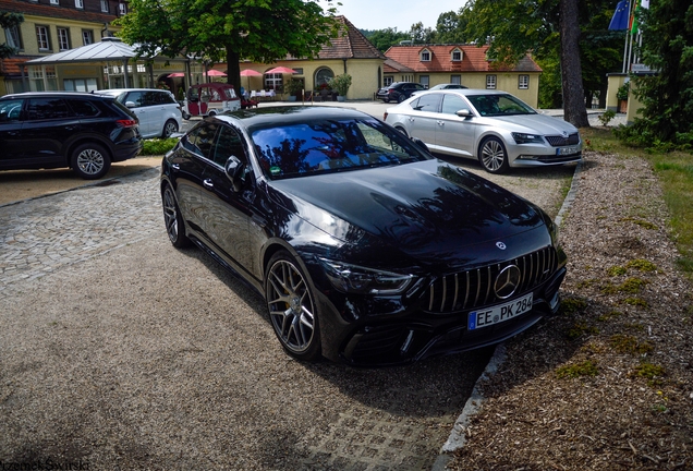 Mercedes-AMG GT 63 S X290