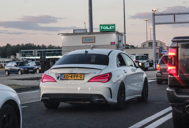 Mercedes-Benz CLA 45 AMG C117