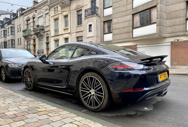 Porsche 718 Cayman S