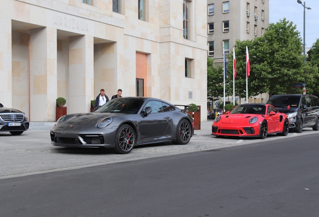 Porsche 992 Carrera 4S