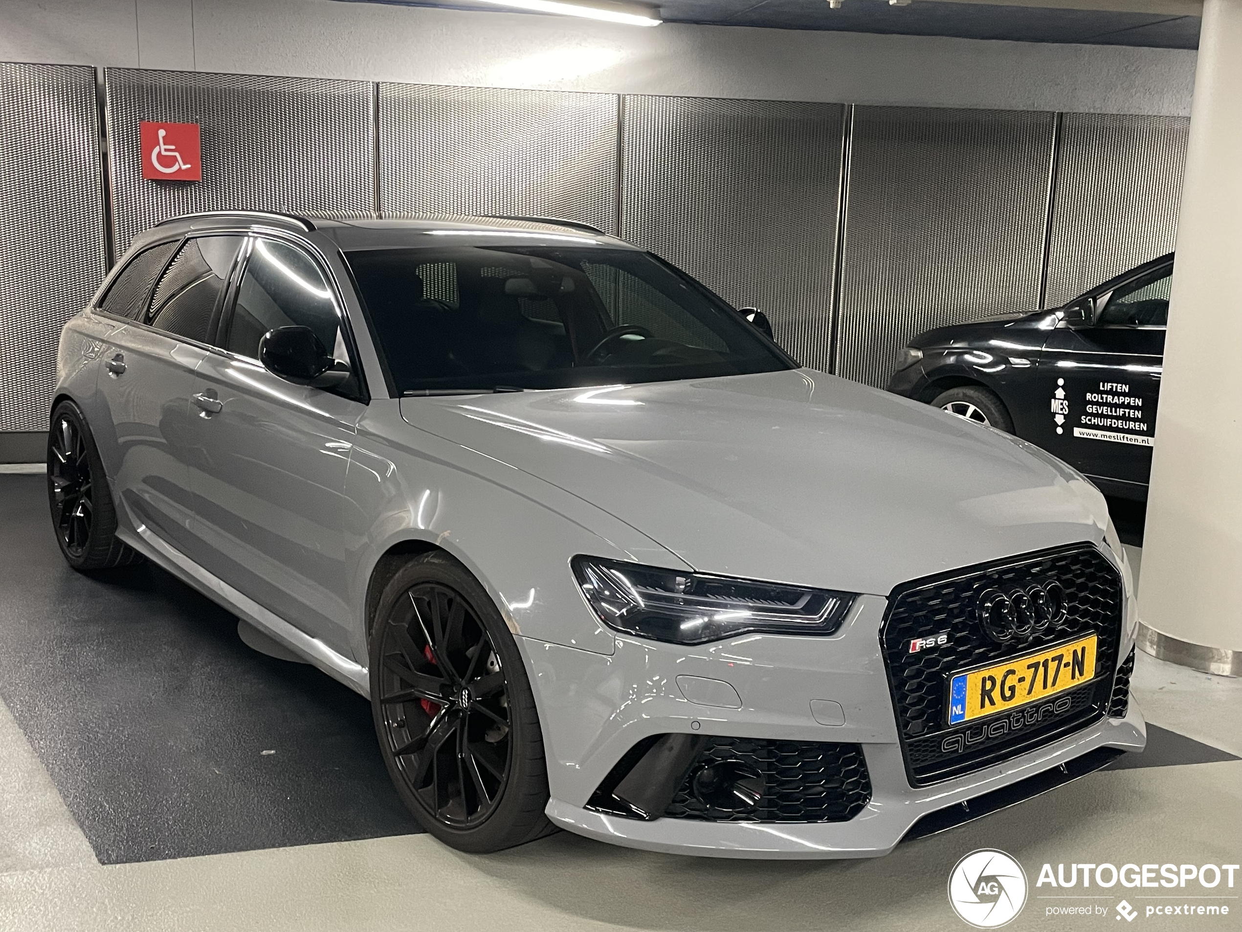 Audi RS6 Avant C7 2015