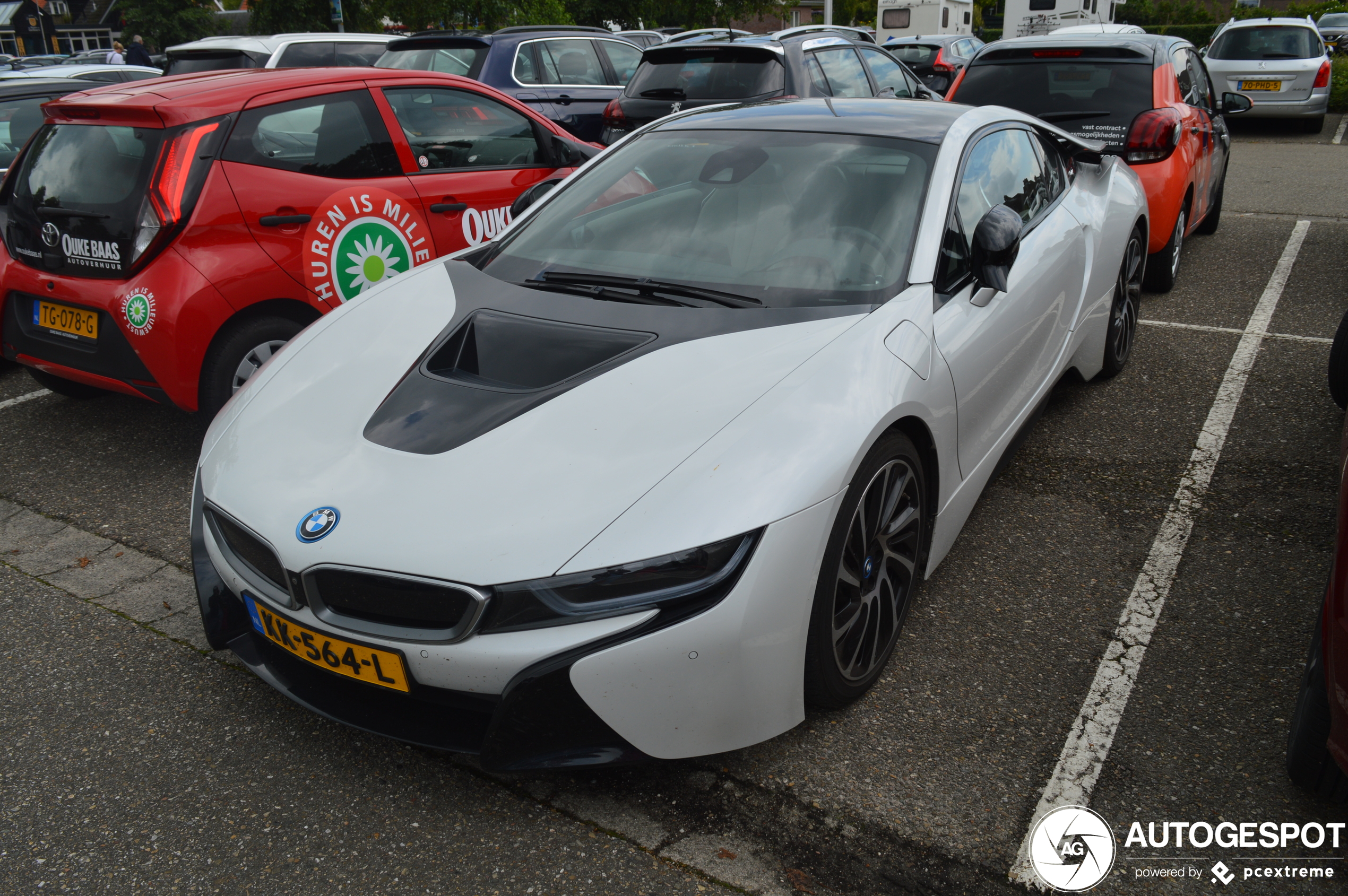 BMW i8