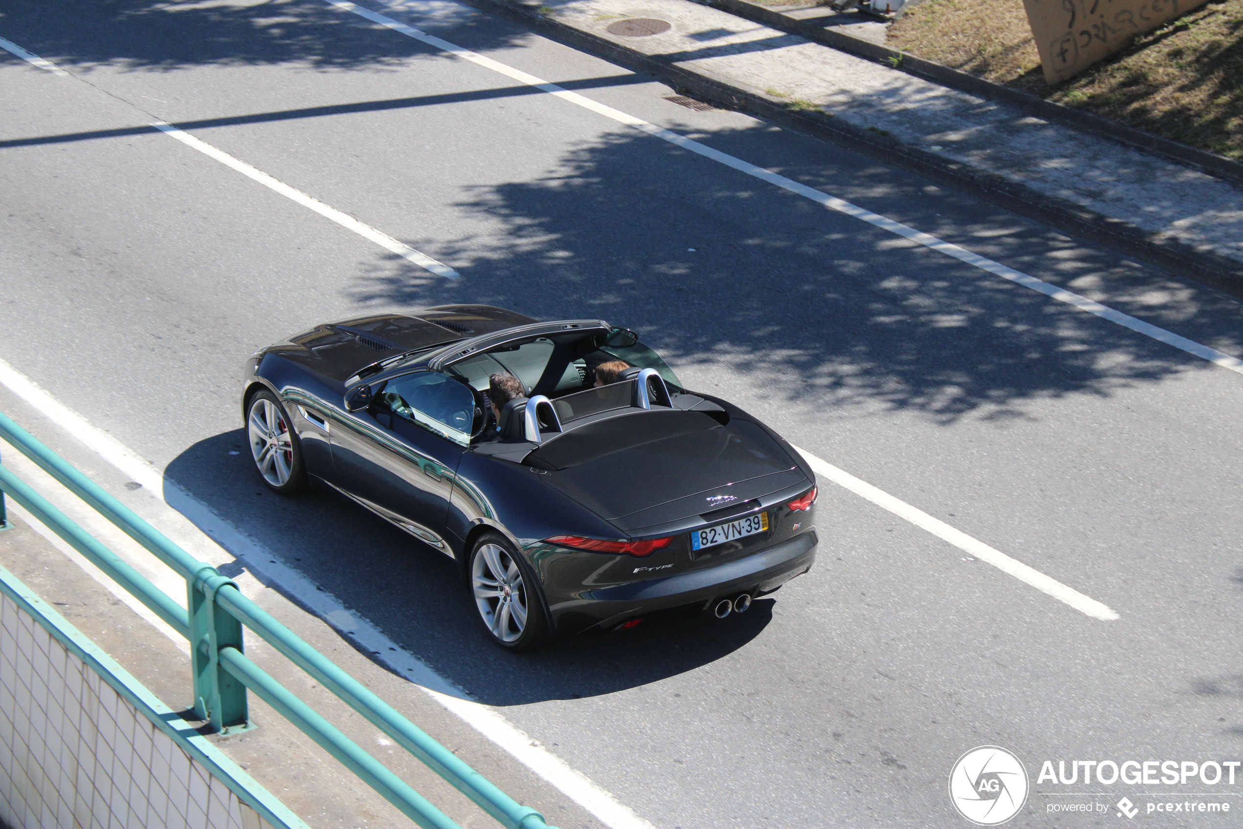 Jaguar F-TYPE S Convertible