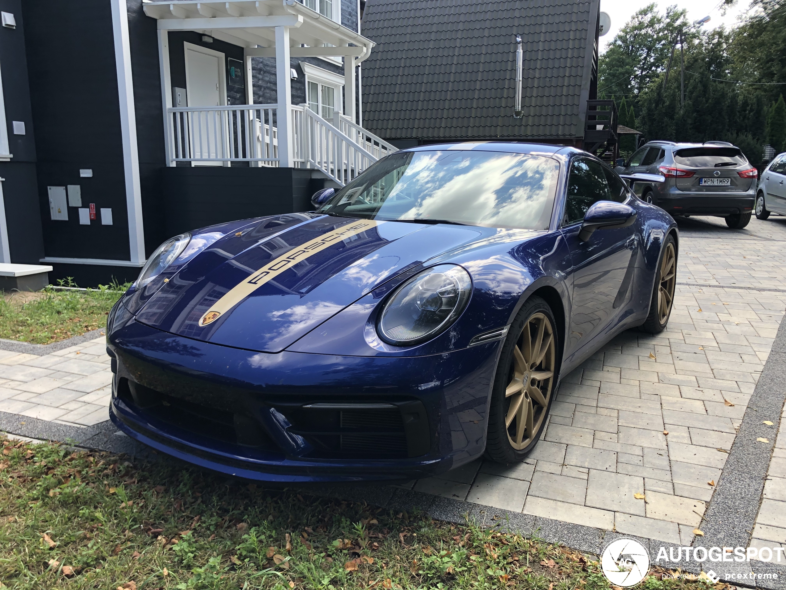 Porsche 992 Carrera 4S