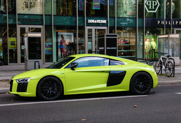 Audi R8 V10 Plus 2015