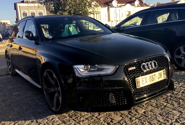 Audi RS4 Avant B8