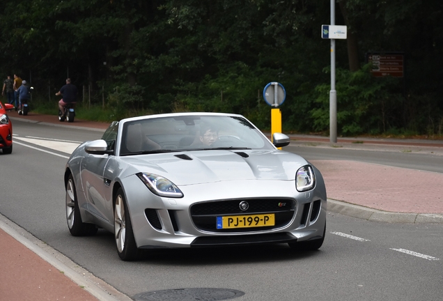 Jaguar F-TYPE S Convertible