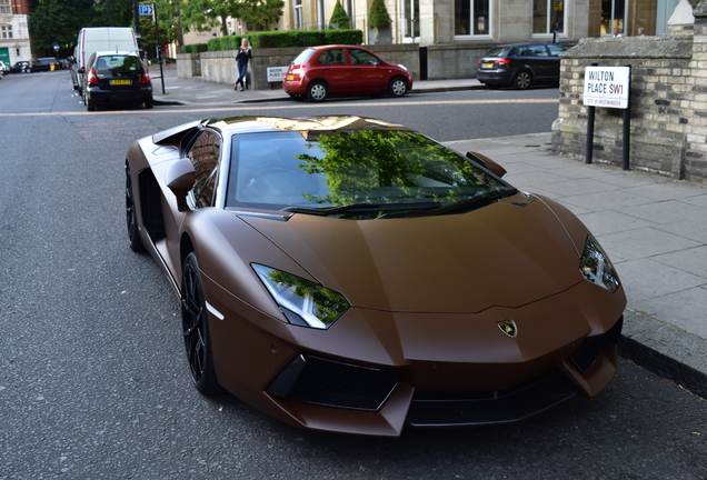 Lamborghini Aventador LP700-4 Roadster