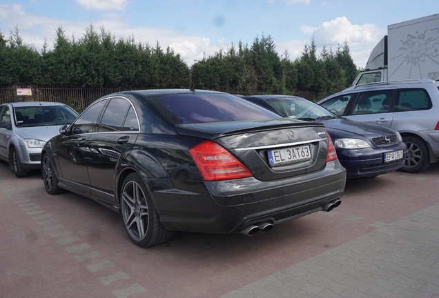 Mercedes-Benz S 63 AMG W221