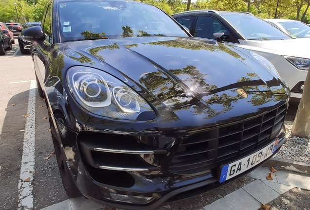 Porsche 95B Macan Turbo