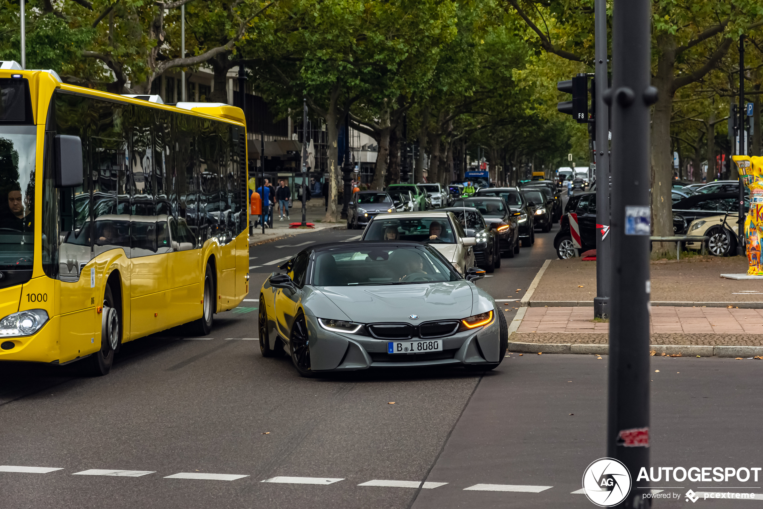 BMW i8 Roadster