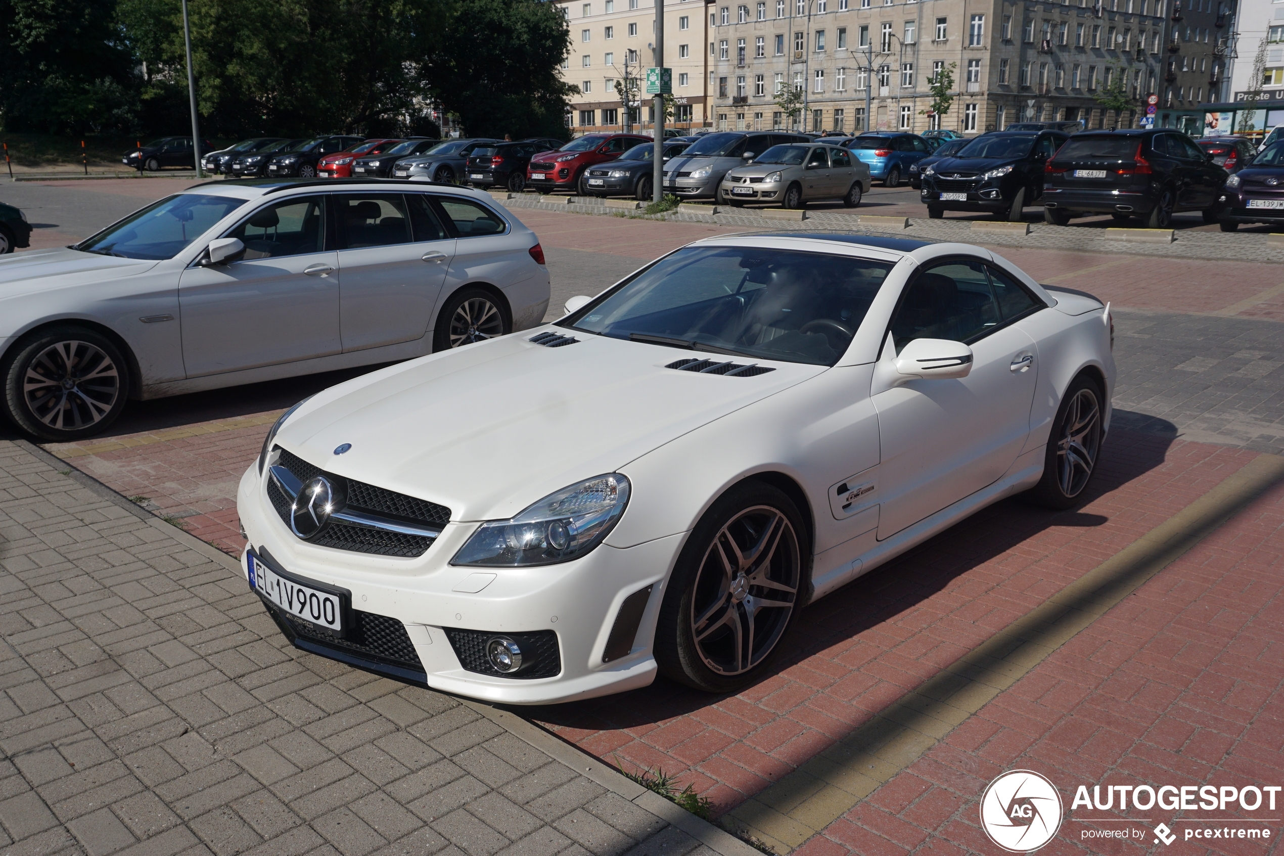 Mercedes-Benz SL 63 AMG