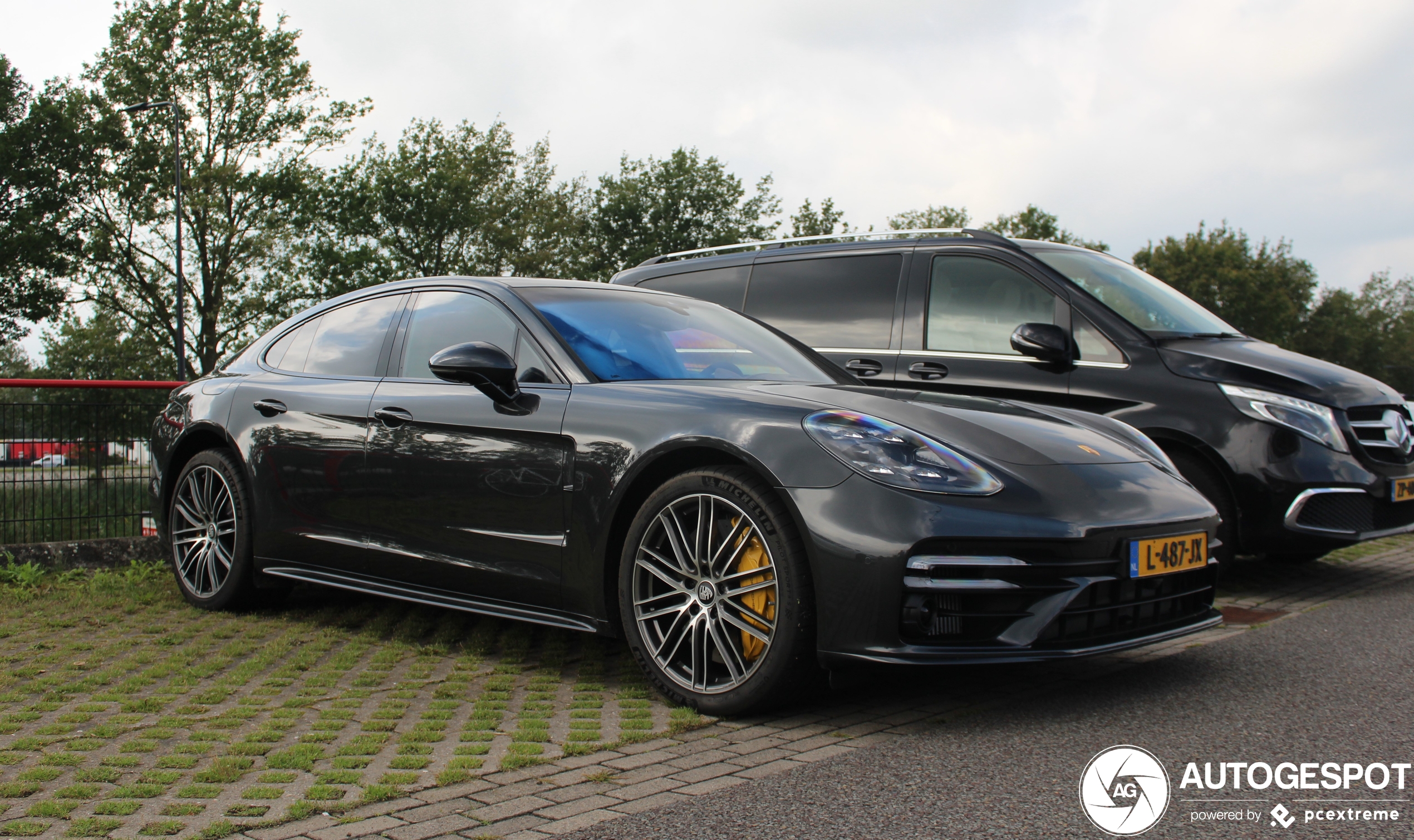 Porsche 971 Panamera Turbo S E-Hybrid MkII