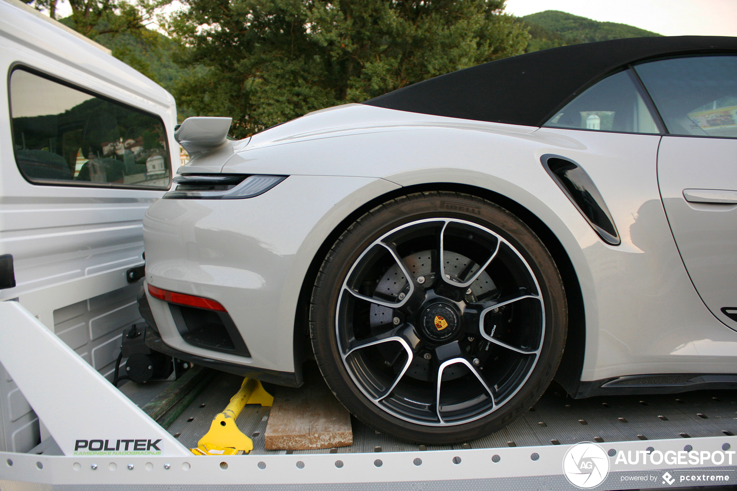 Porsche 992 Turbo S Cabriolet