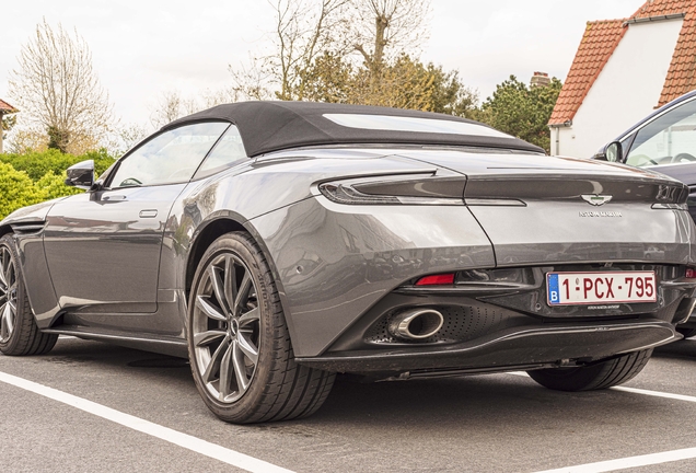 Aston Martin DB11 V8 Volante