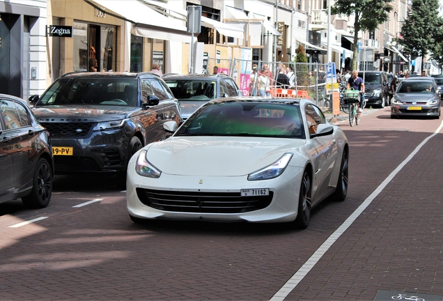 Ferrari GTC4Lusso