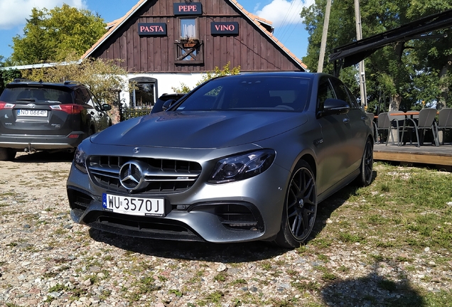 Mercedes-AMG E 63 S W213