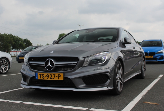 Mercedes-Benz CLA 45 AMG C117