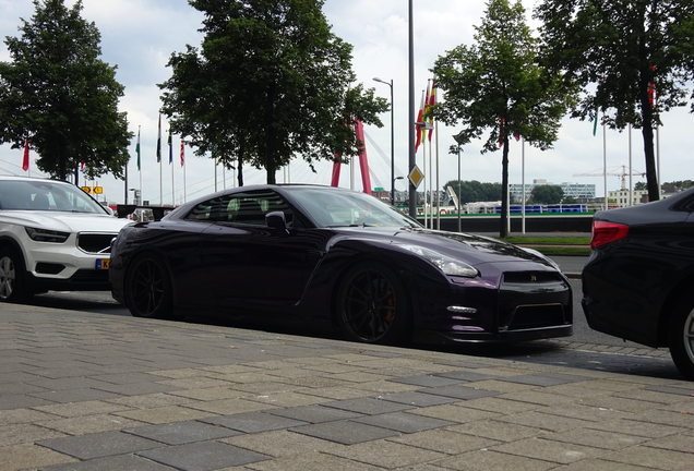 Nissan GT-R 2013