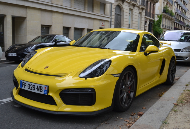 Porsche 981 Cayman GT4