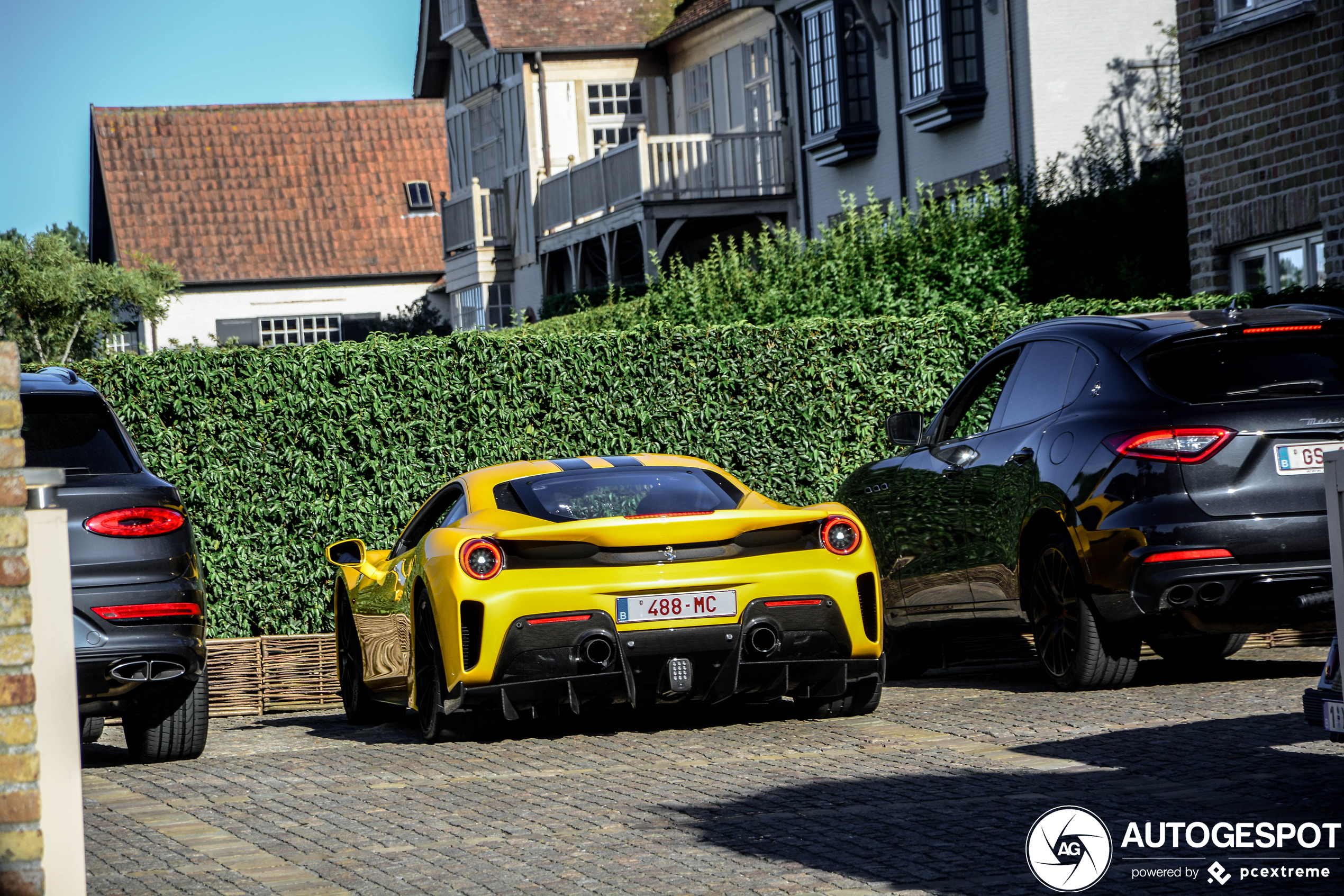 Ferrari 488 Pista