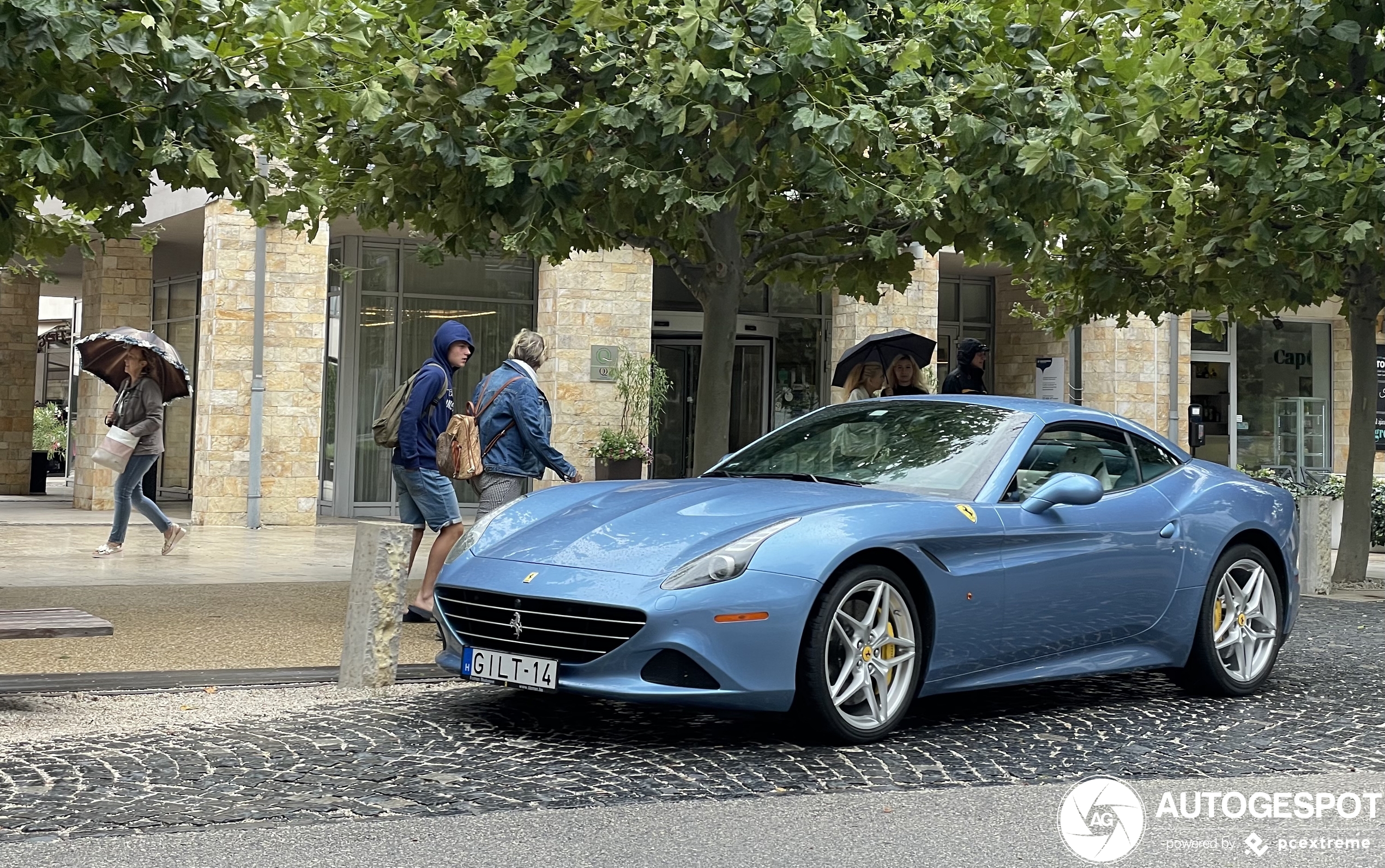 Ferrari California T