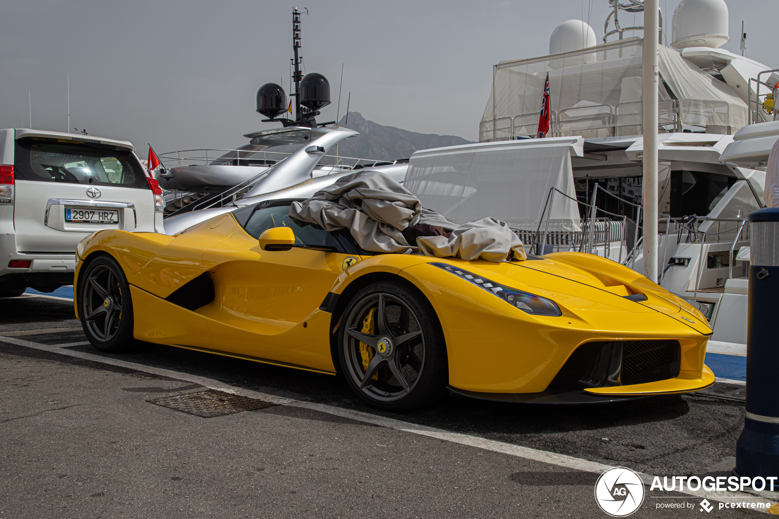 Ferrari LaFerrari Aperta