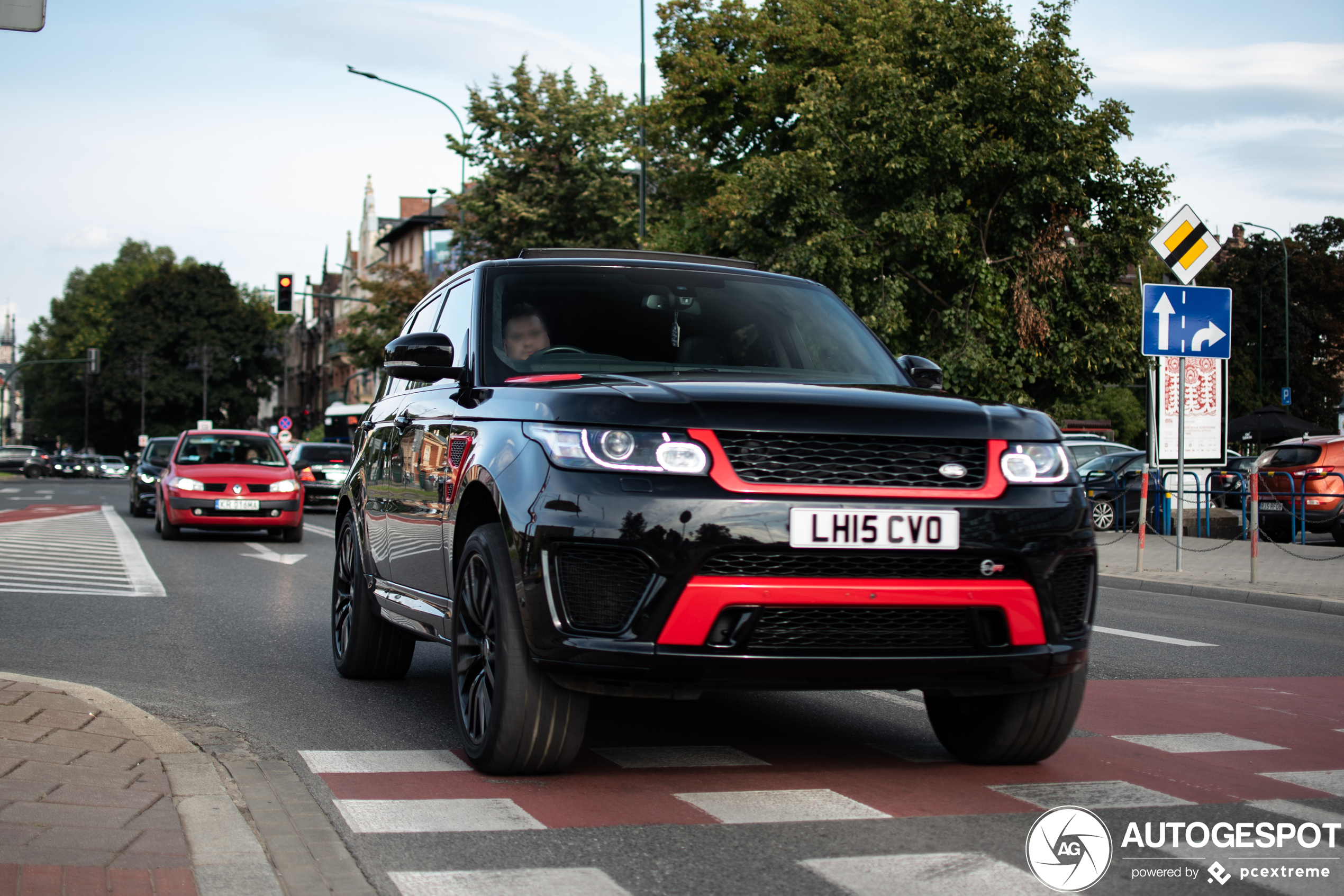 Land Rover Range Rover Sport SVR