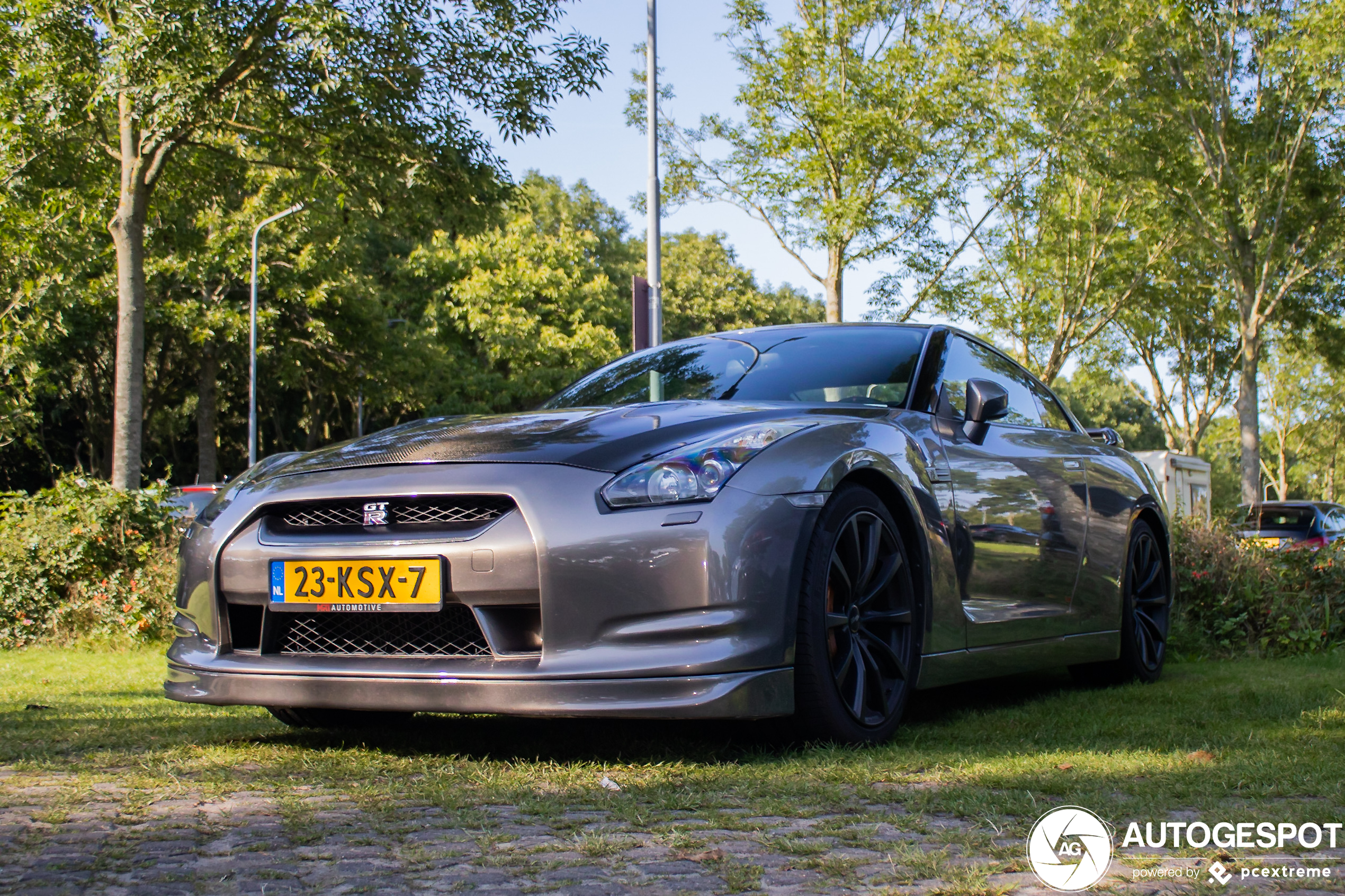 Nissan GT-R