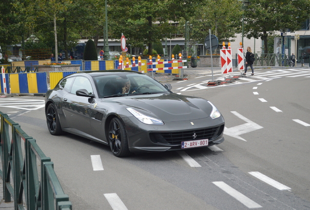 Ferrari GTC4Lusso T