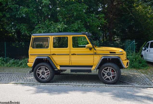 Mercedes-Benz G 500 4X4²