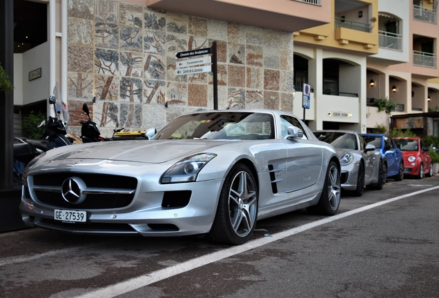 Mercedes-Benz SLS AMG