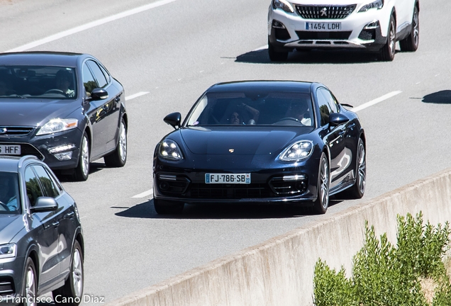 Porsche 971 Panamera Turbo S E-Hybrid